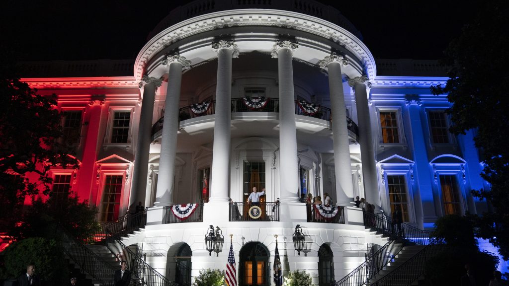 Thumbnail for White powder leads to shutdown, evacuation of White House – but it’s only cocaine