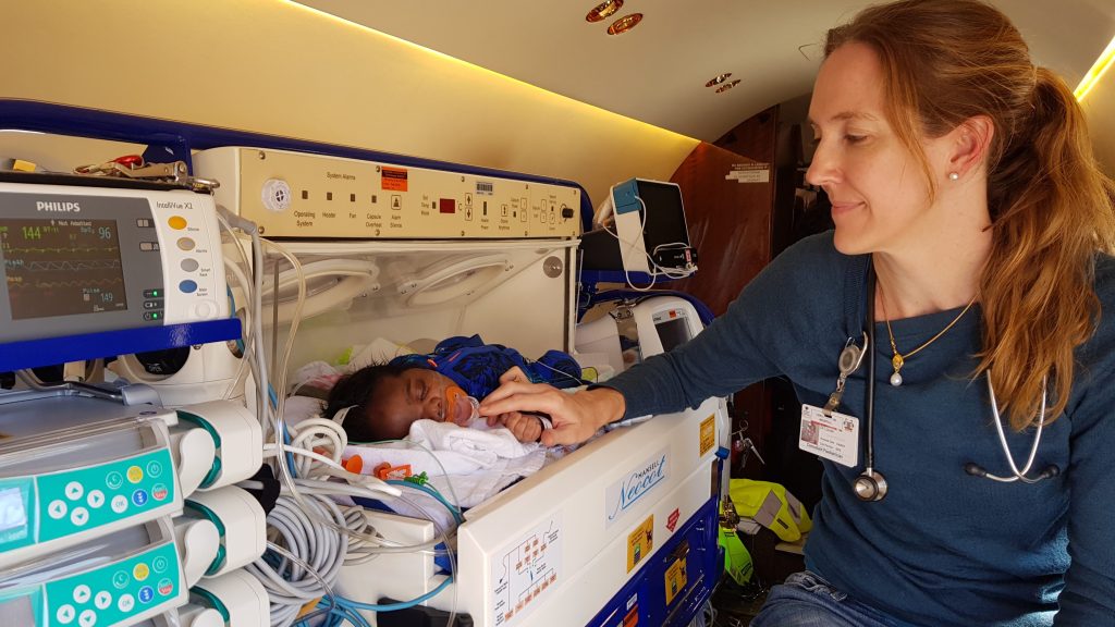  Darwin paediatrician Louise Woodward is at the heart of a rally by doctors  in Canberra on Tuesday in a landmark protest against the toxic expansion of Australia's gas industry.. (AAP Image/Supplied by Suzanne Munro) 