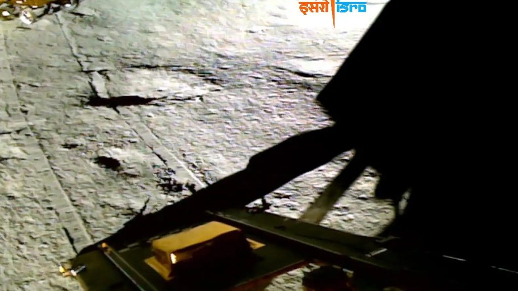 epa10826314 An international astronaut will join the crew living on the Moon station by the end of the decade, NASA has announced.  EPA/ISRO 