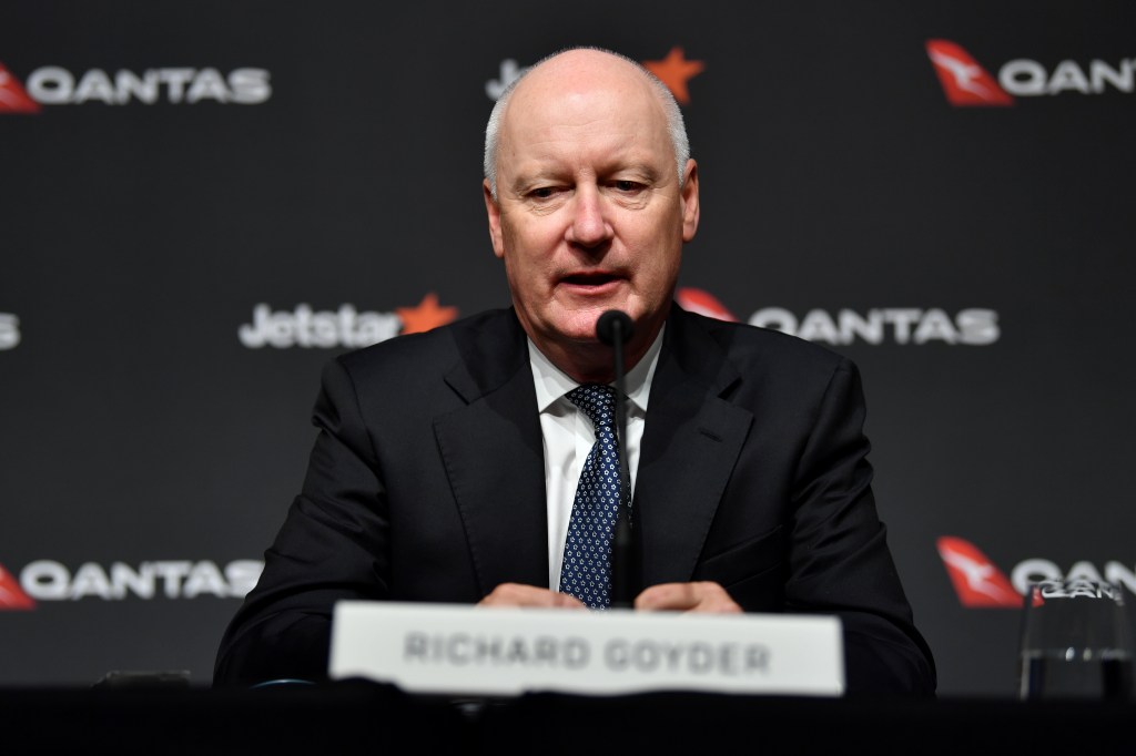 Thumbnail for Wobbly chair: Qantas boss in holding pattern, says he has no plans to step aside