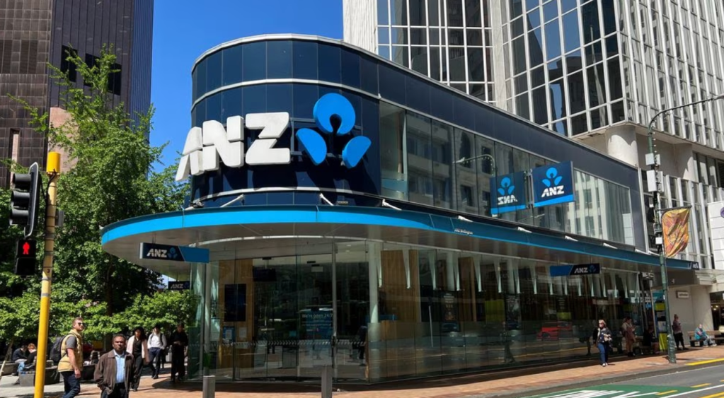 ANZ has been fined $15 million for misleading customers over credit cards. (file image)
