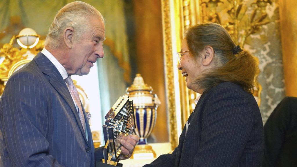 Thumbnail for Well done, sun: King presents world’s top engineering prize to Aussie solar tech