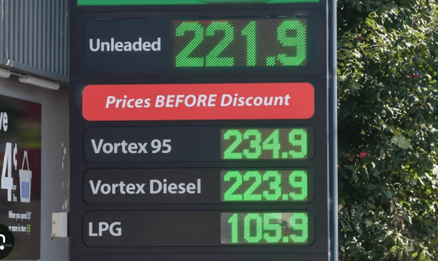Fuel prices in Queensland's bigger population areas are much higher than those in the bush or regional towns.( Image: SMH)