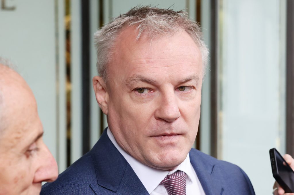 Thumbnail for Fox league expert Kent faces upgraded charge as he awaits DV hearing