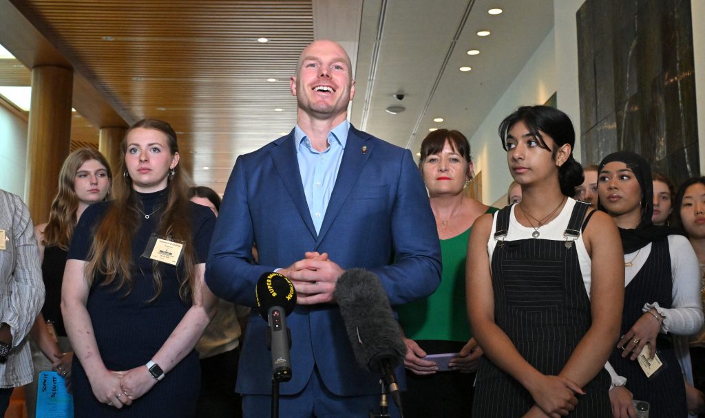 Thumbnail for Stonewalled by big business and politicians, young Aussies say they’re owed duty of care