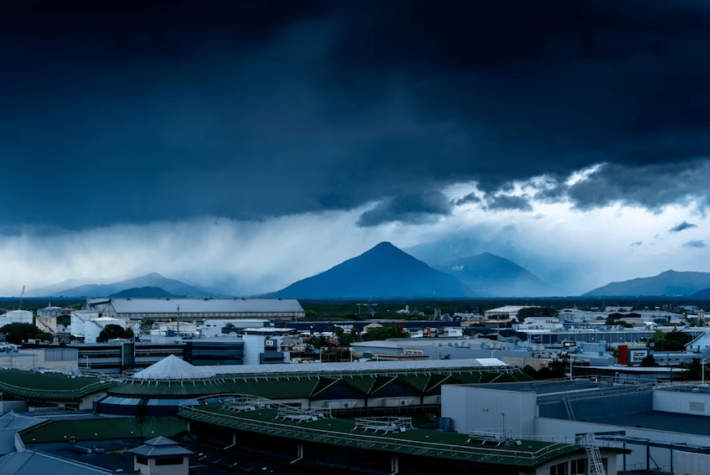 Cairns is expected to see heavy rainfall today.(ABC News: Michael Lloyd)