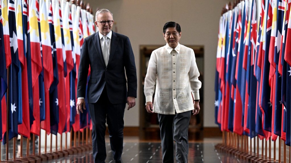 Australian Prime Minister Anthony Albanese and  President of the Republic of the Philippines, Ferdinand R Marcos Jr (AAP Image/Lukas Coch) 