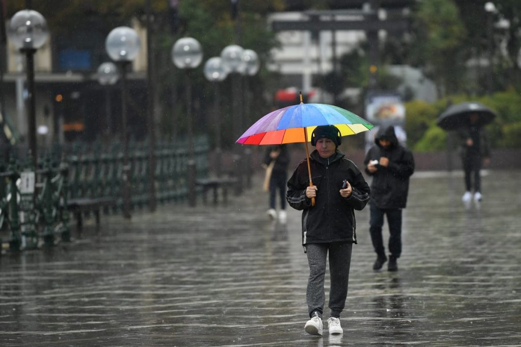 Thumbnail for Well, that was quick: Bureau says we should say goodbye to El Nino – La Nina’s back