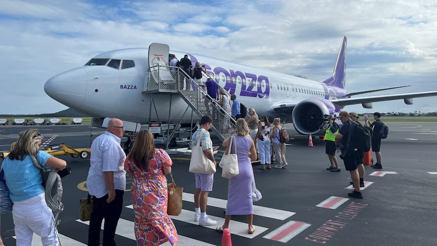 Bonza has cancelled flights across the country as it temporarily suspends operations.(Josh Dye, ABC Sunshine Coast)