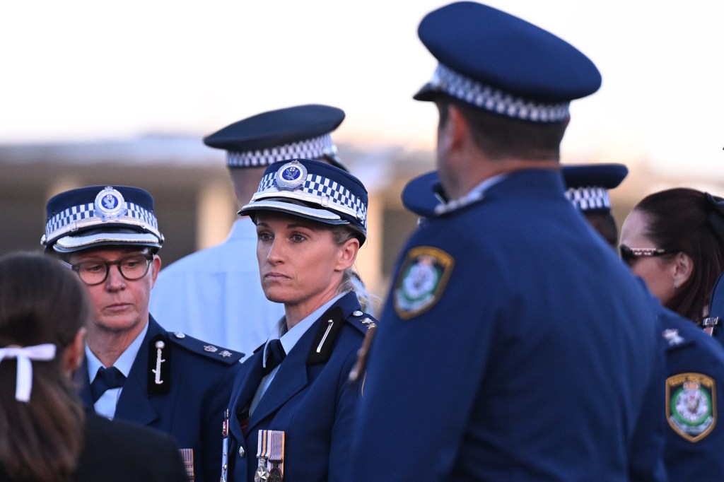Thumbnail for Hero cop honoured for ending Bondi stabbing rampage