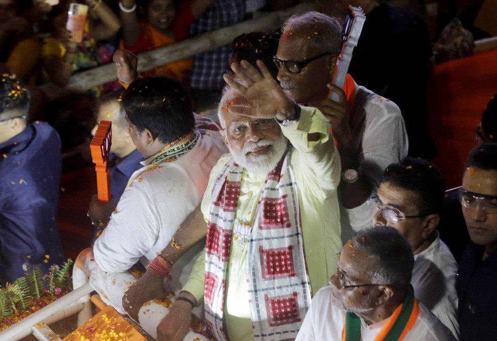 Thumbnail for Modi the numbers man as job of counting 642 million votes begins