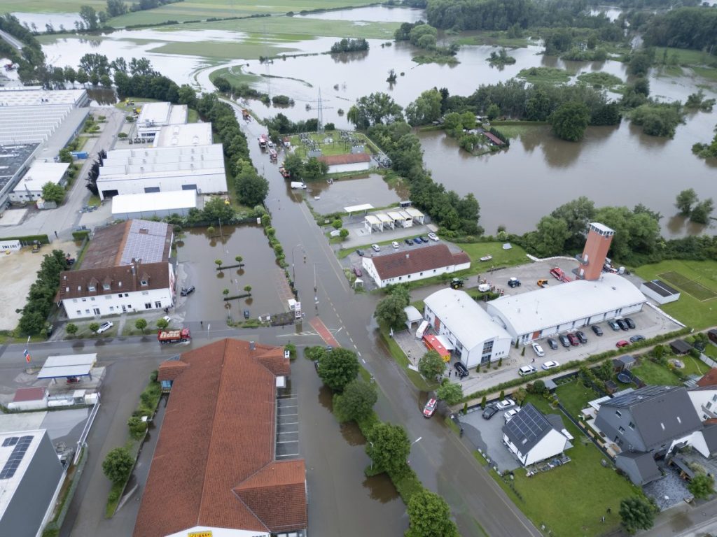 Thumbnail for Aussies among 140 evacuated from Danube River cruise as floods take hold
