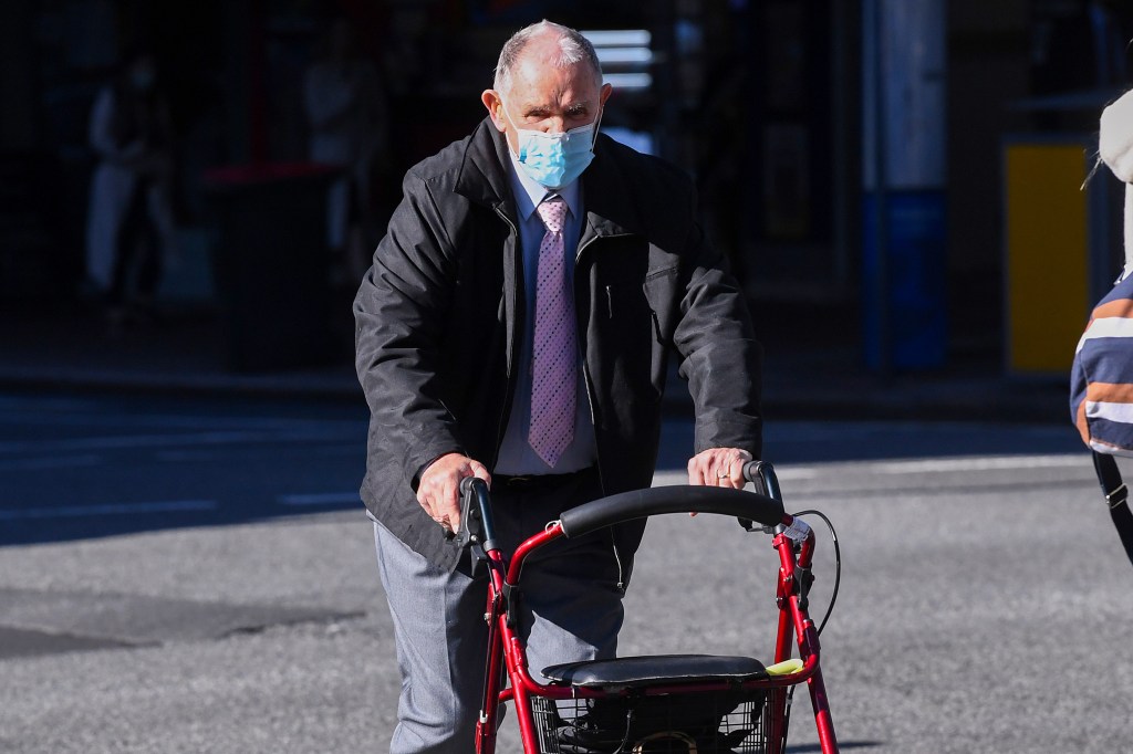Frank Keating arrives at the Brisbane Magistrates Court in Brisbane, Tuesday, August 16, 2022. Former Catholic brother Frank Terrence Keating is charged with a string of charges including indecent treatment of boys under 17, indecent dealing and assault. (AAP Image/Jono Searle) NO ARCHIVING