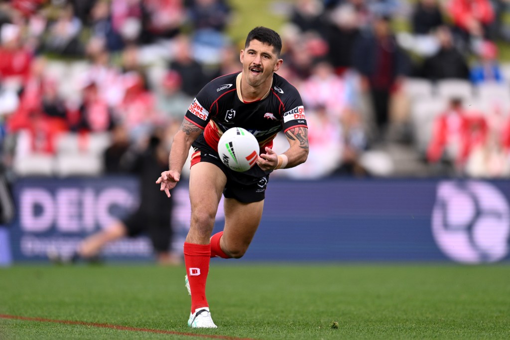Thumbnail for Bennett rolls out the big guns for make-or-break clash with Broncos