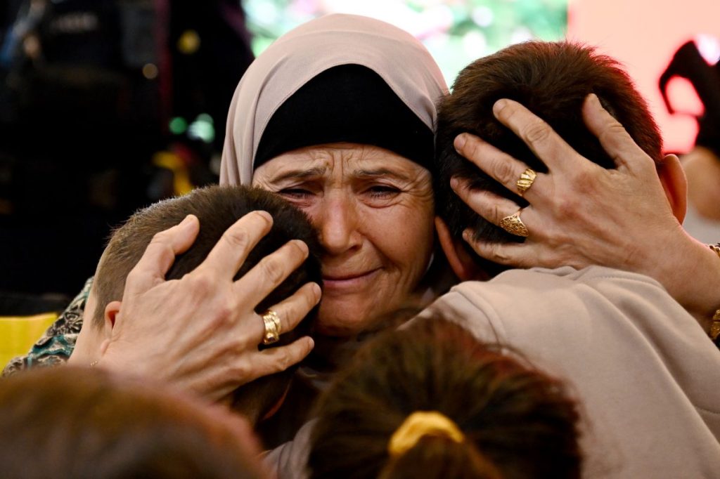 Thumbnail for Over and out: Final Australian mercy flight leaves Lebanon as government pulls pin early